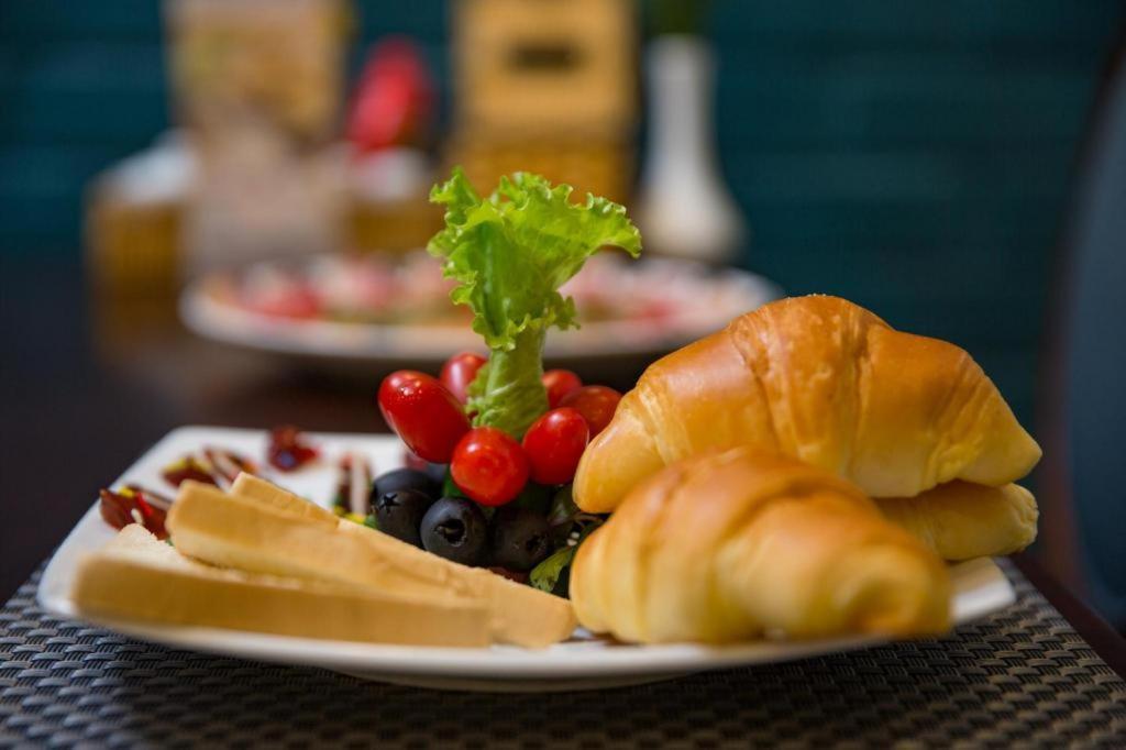 Serene Premier Hotel Hanoi Dış mekan fotoğraf