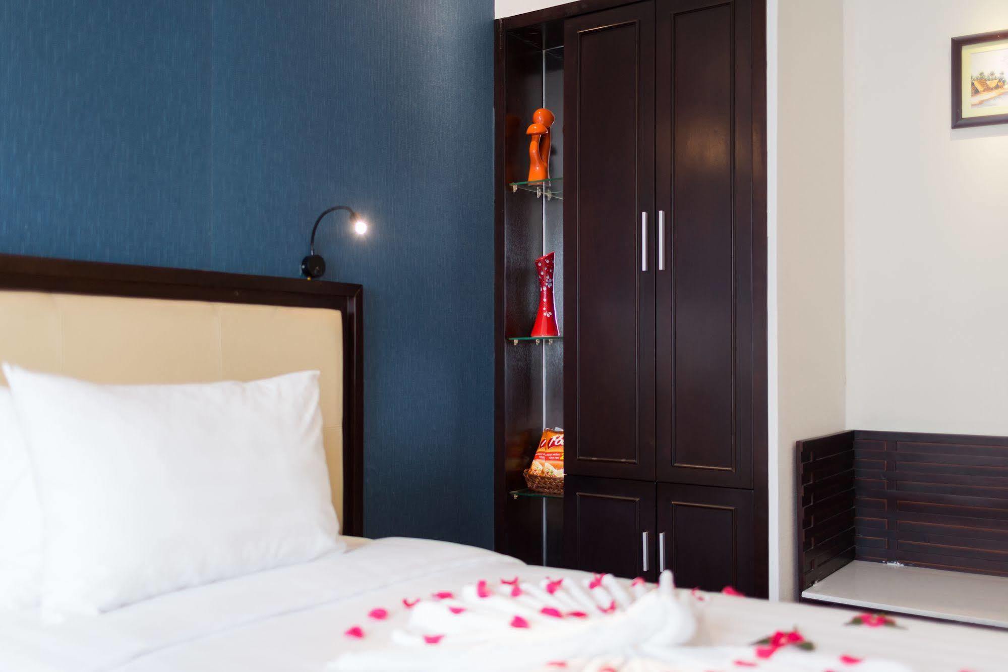 Serene Premier Hotel Hanoi Dış mekan fotoğraf